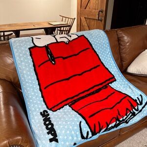 Peanuts Snoopy Red Doghouse Throw Blanket with Light Blue Polka Dot Background